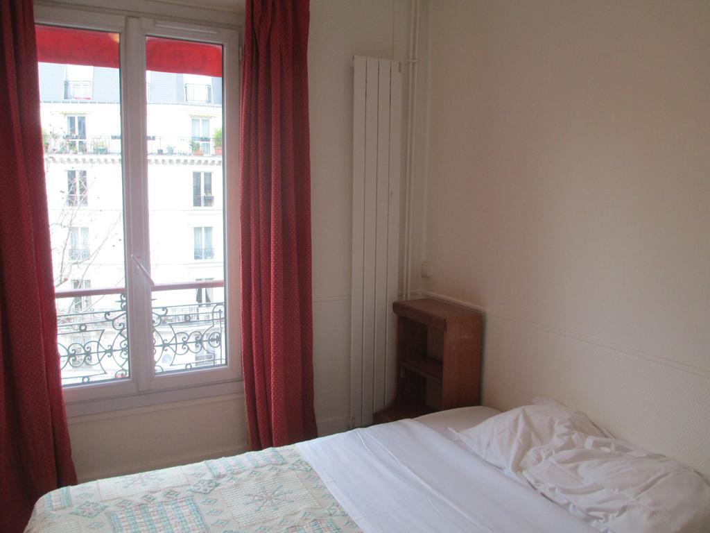 Central Hotel Paris Room photo