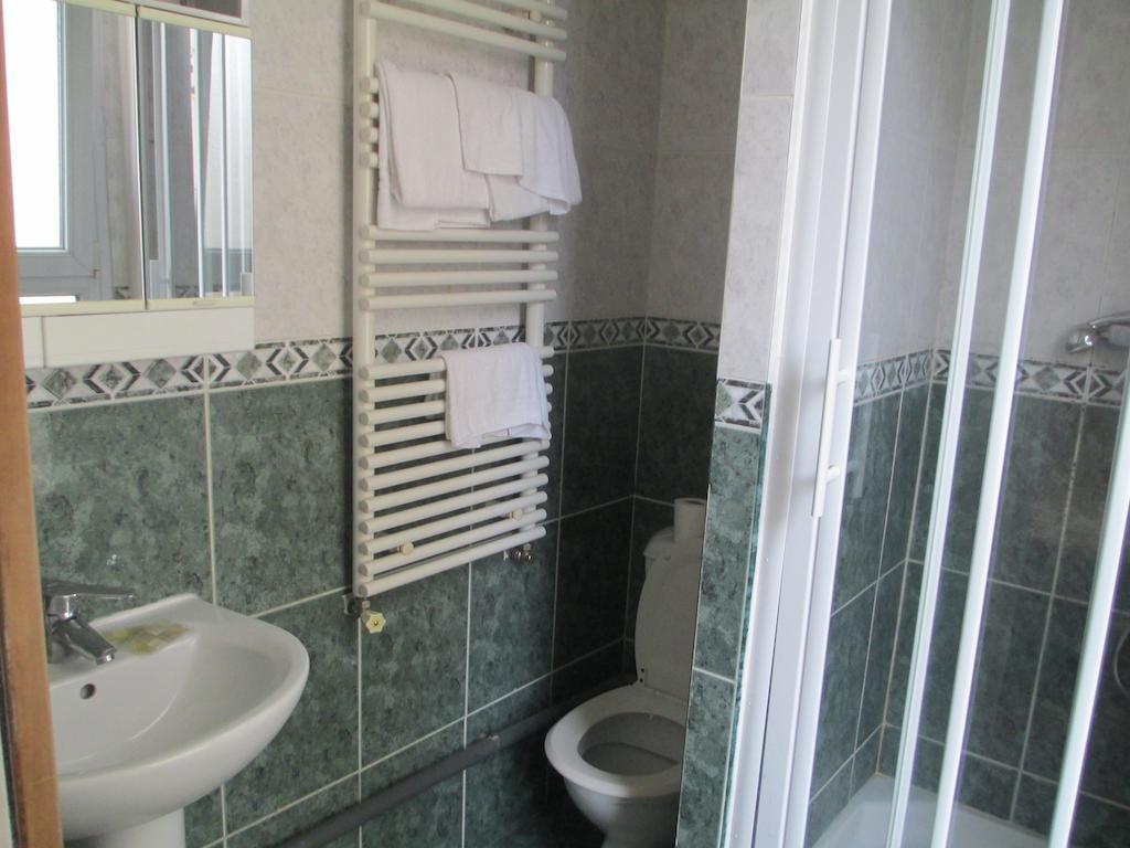 Central Hotel Paris Room photo