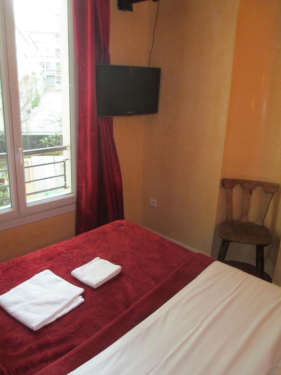 Central Hotel Paris Room photo
